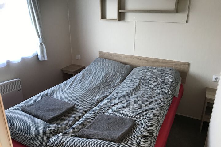 Room 16 of 44