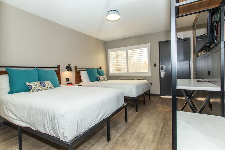 Double with 2 Double Beds (2 of 4)