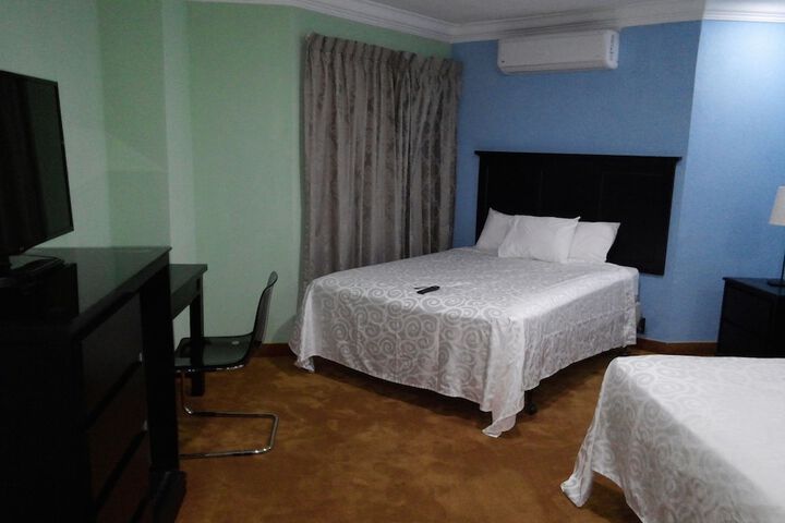 Room 22 of 36
