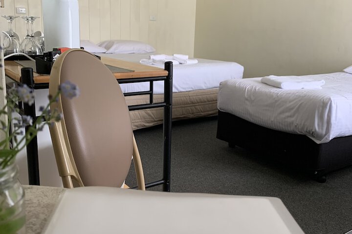 Room 8 of 65