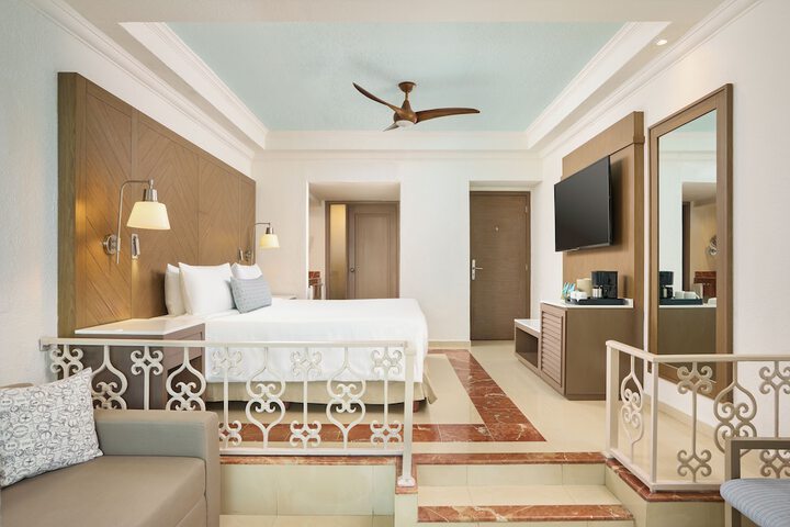Room 30 of 160