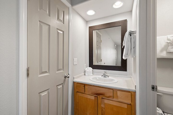 Room 135 of 220