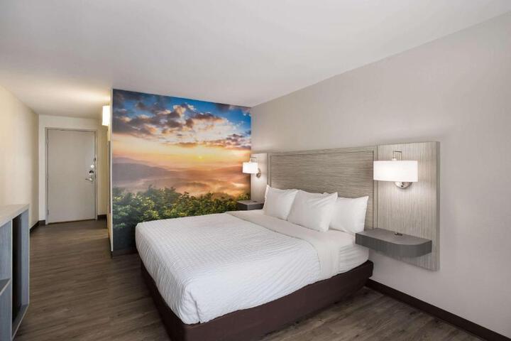 Queen Bed Accessible (3 of 22)