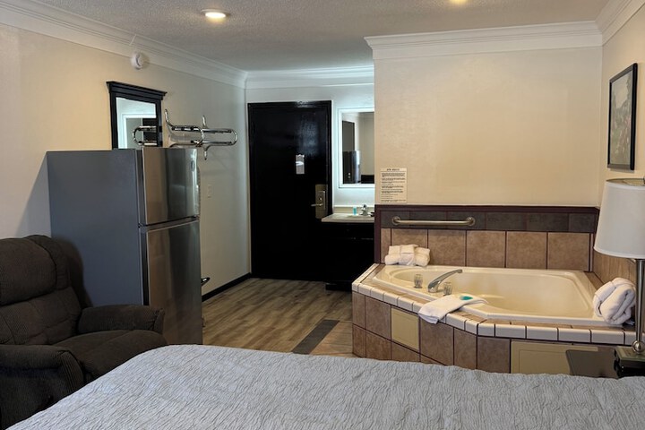 Room 21 of 43