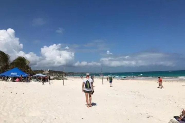 Beach 23 of 36