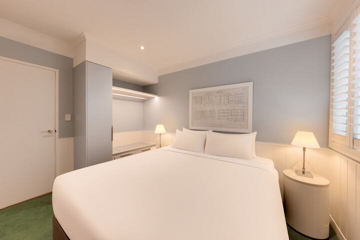 Room 44 of 68
