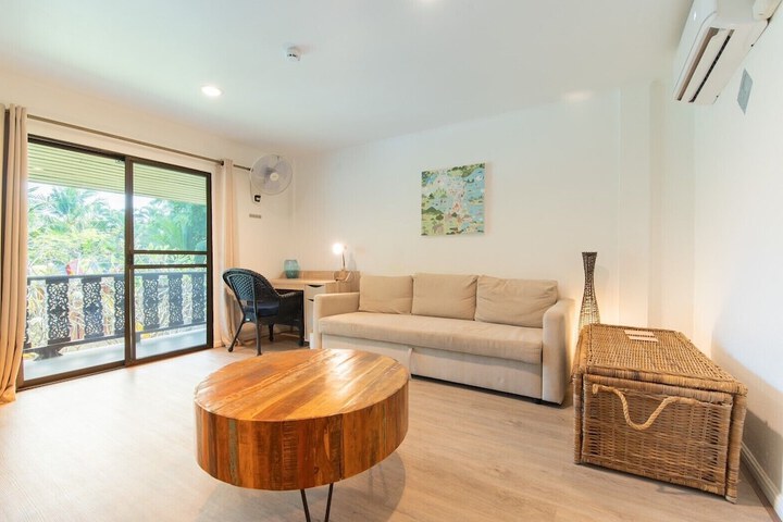 Room 42 of 185