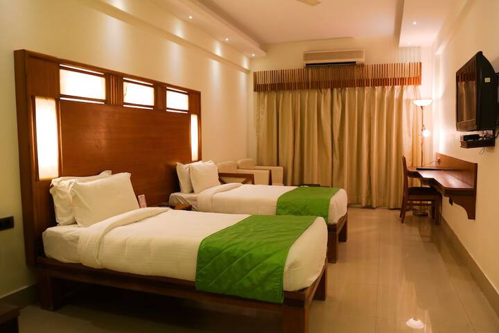 Room 5 of 19