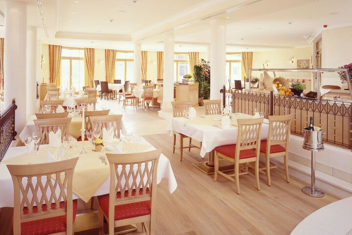 Dining Photos