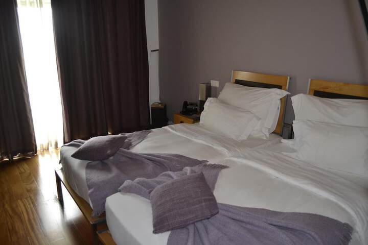 Room 12 of 62