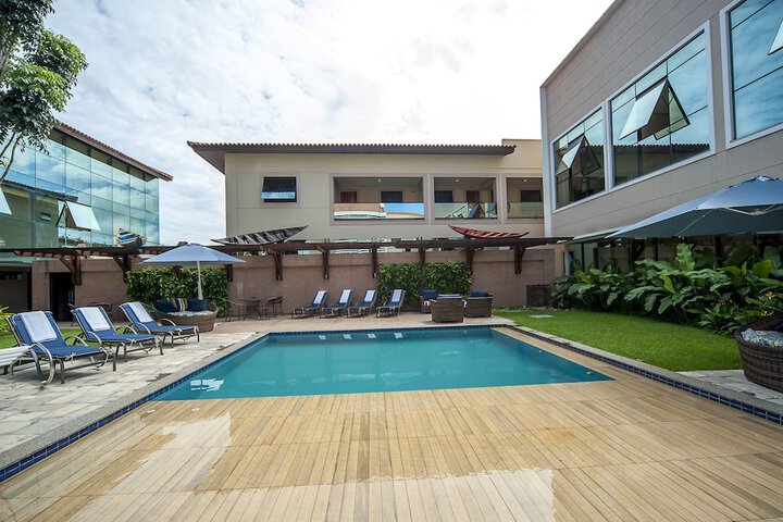 Pool 49 of 75