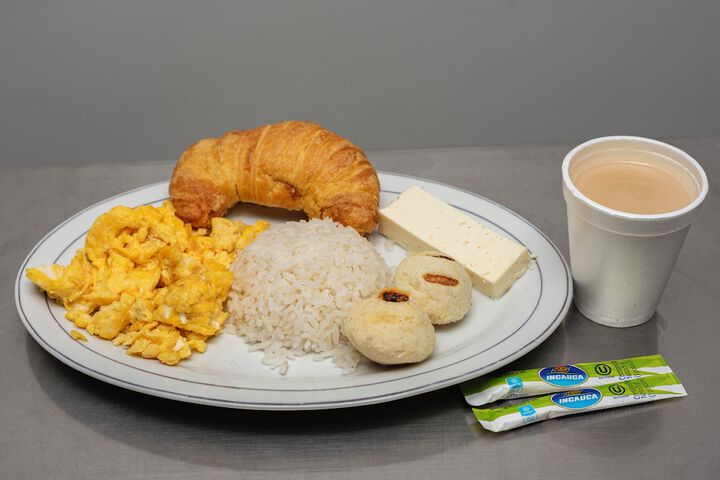 Breakfast/Coffee Service 27 of 38