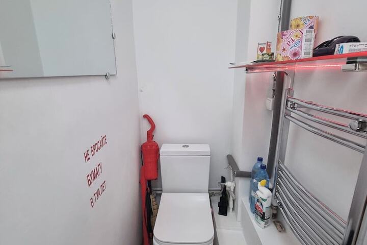 Room 78 of 106