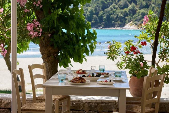 Dining 147 of 169