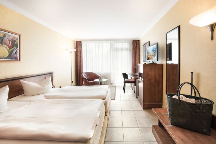 Room 14 of 118