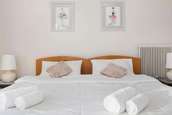 Room 14 of 52