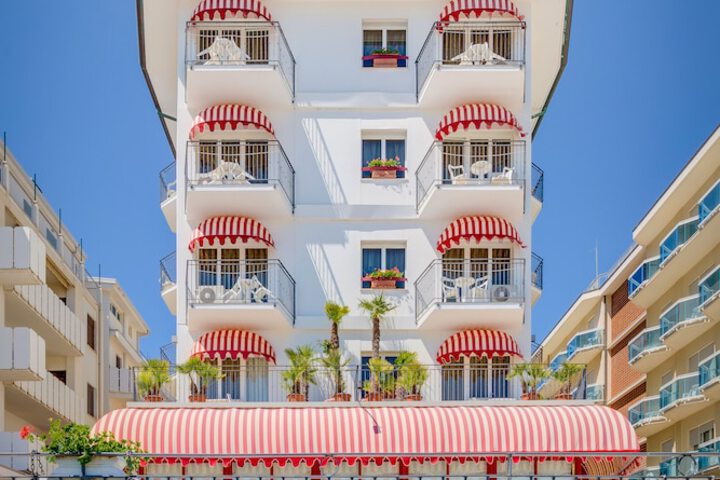 Hotel 82 of 82