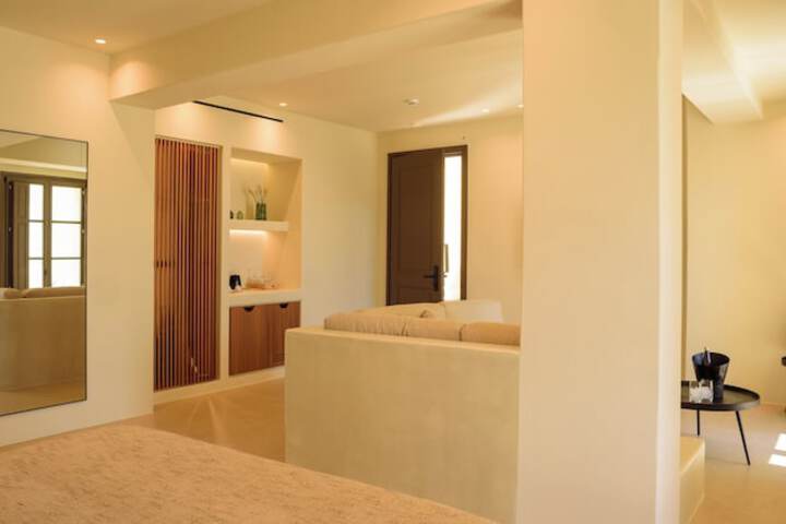 Room 62 of 189