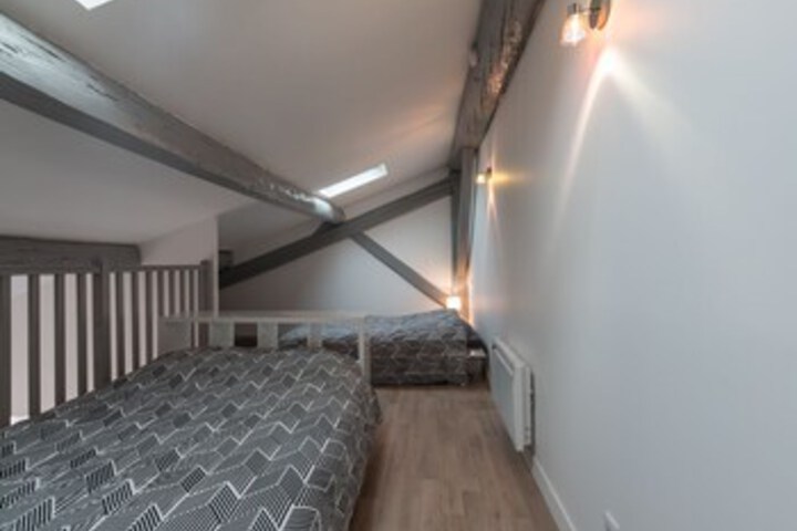 Room 39 of 48