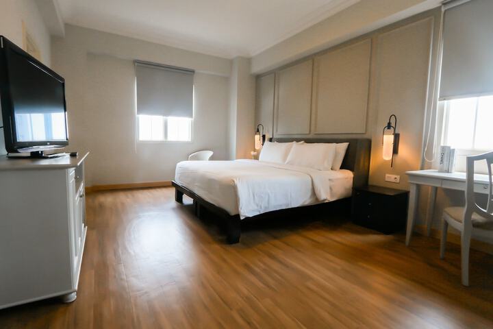 Room 30 of 96