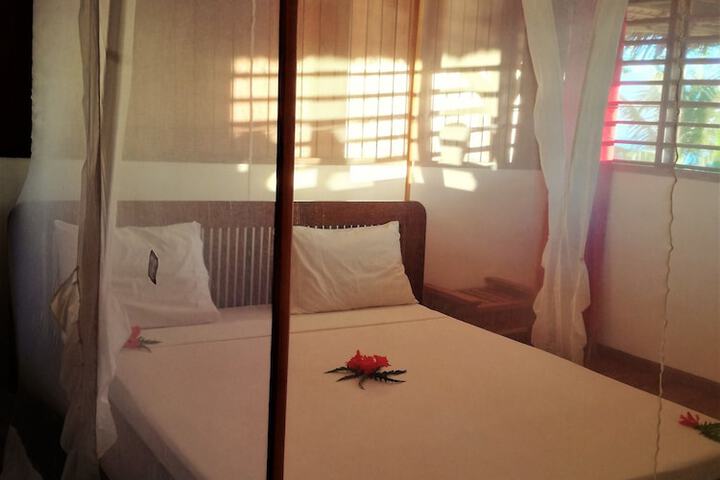 Room 5 of 42