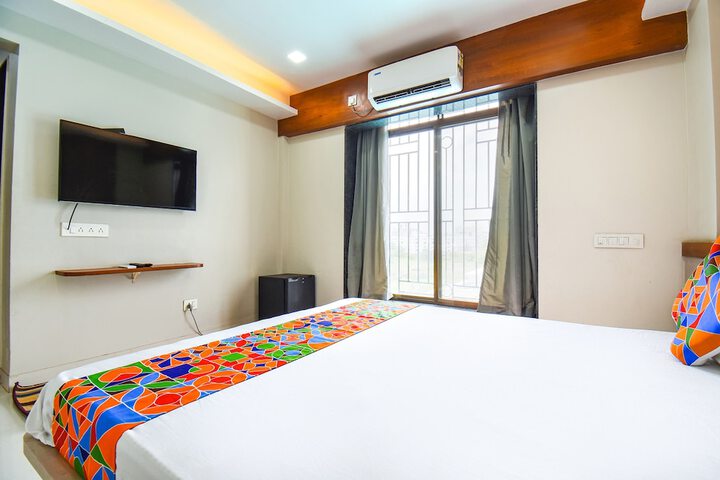 Room 12 of 29