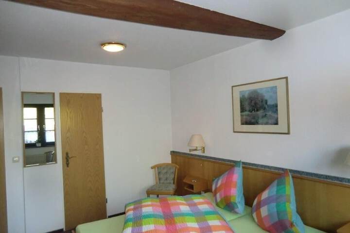 Room 10 of 50