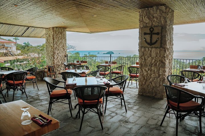 Dining 52 of 92
