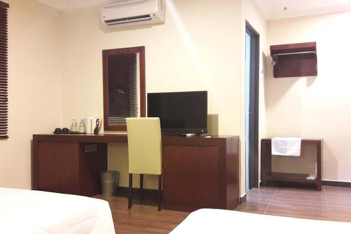 Room 37 of 61