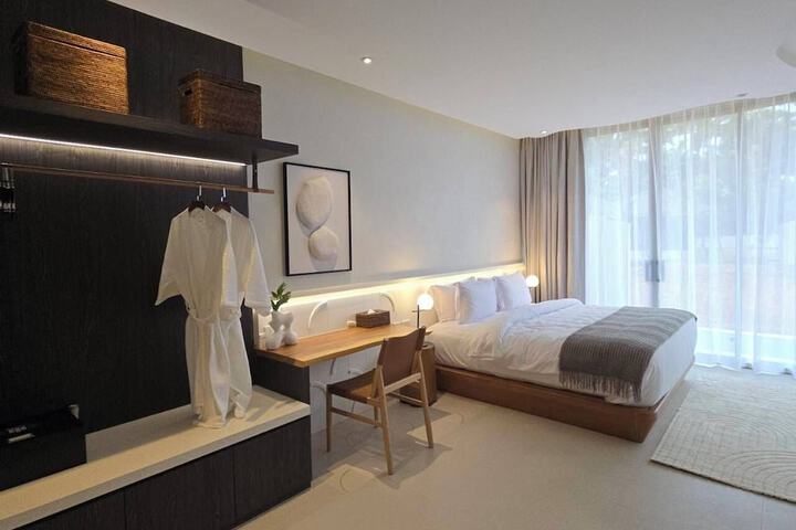 Room 9 of 125