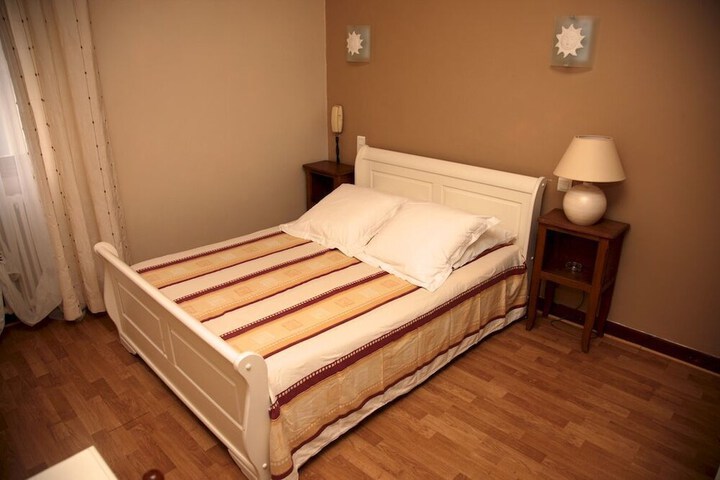 Room 5 of 34