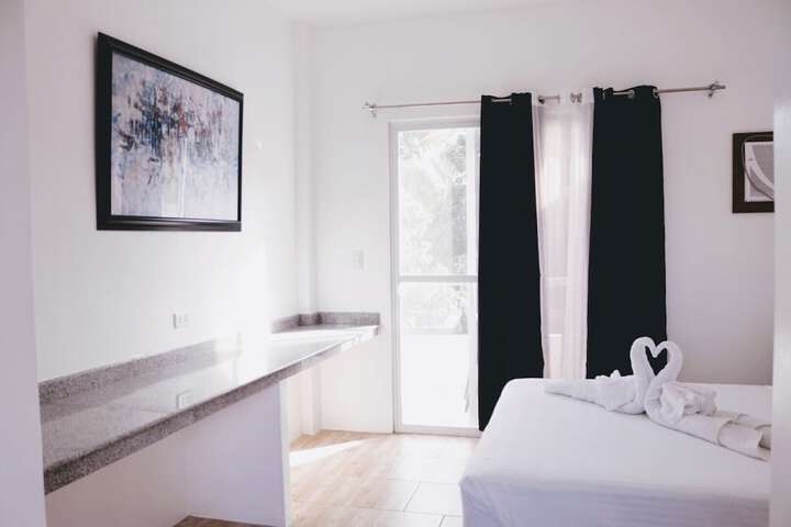 Room 4 of 34