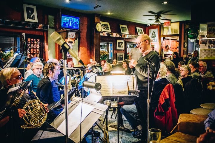 Entertainment 61 of 71