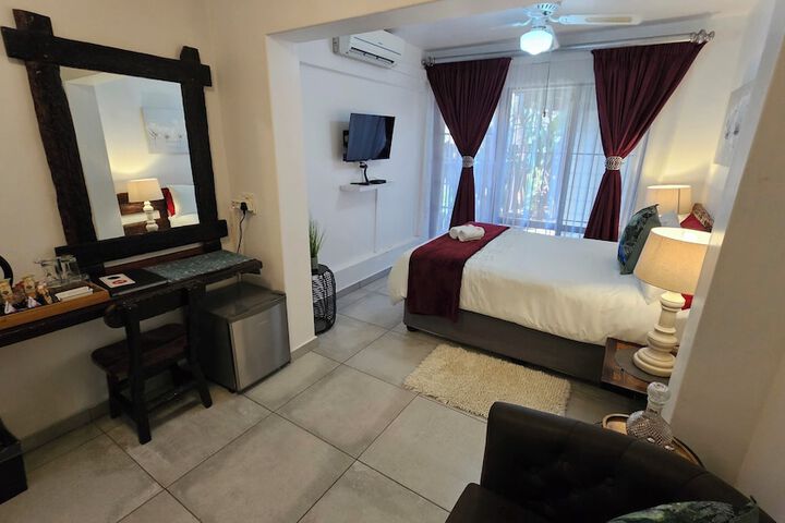 Room 27 of 143