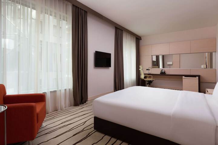 Room 31 of 117