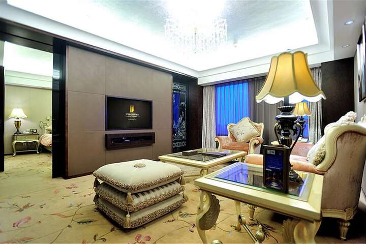 Room 21 of 66