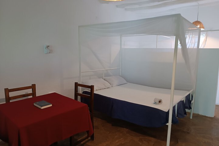 Room 9 of 34