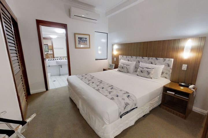 Room 6 of 61