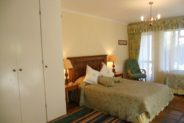 Room 5 of 61