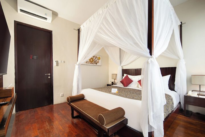 Room 20 of 66