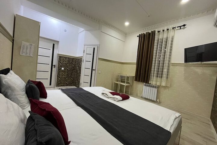 Room 18 of 23