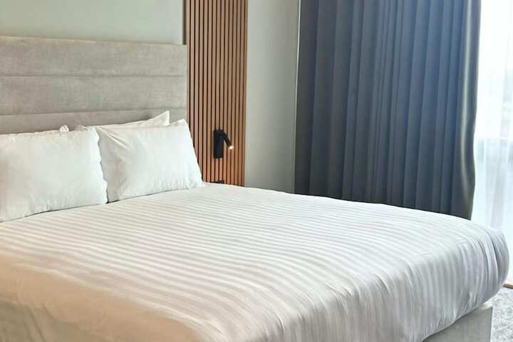 Room 16 of 43