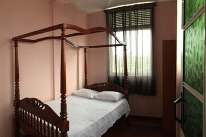 Room 21 of 87