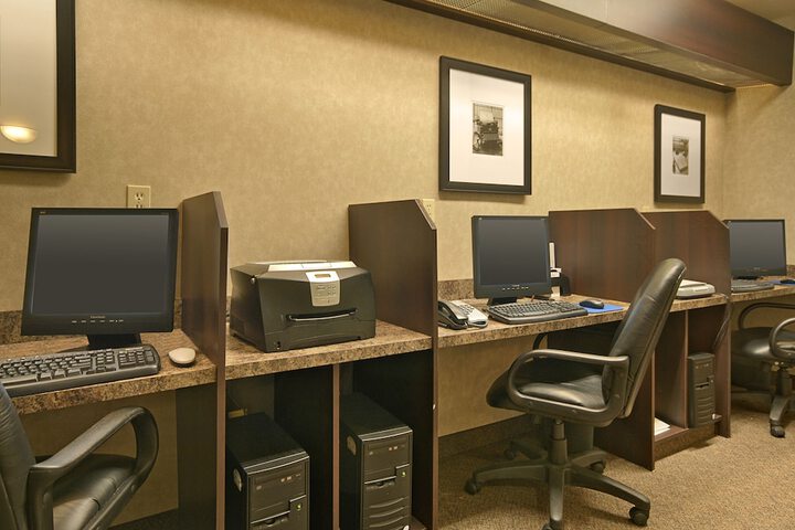 Business Center 25 of 26