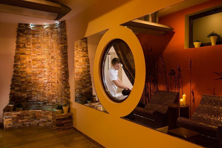 Massage Photo