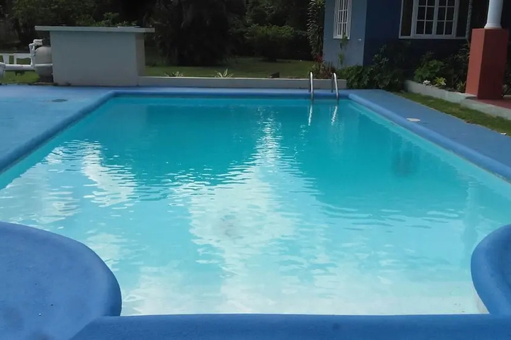 Pool 9 of 18