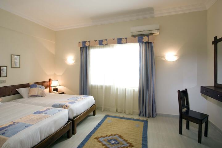Room 15 of 70