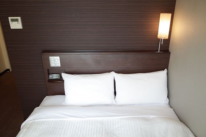 Room 13 of 49