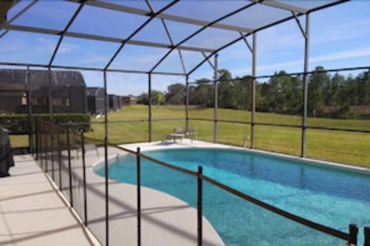 Pool 13 of 24