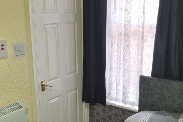 Room 53 of 87